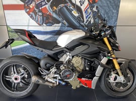 Ducati Streetfighter V4 SP2