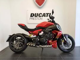 Ducati Diavel V4