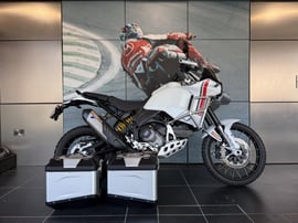 DUCATI DESERT X