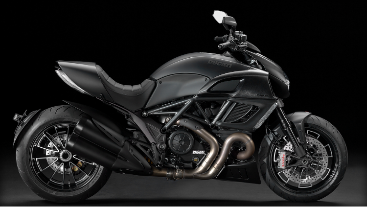 diavel dark photo